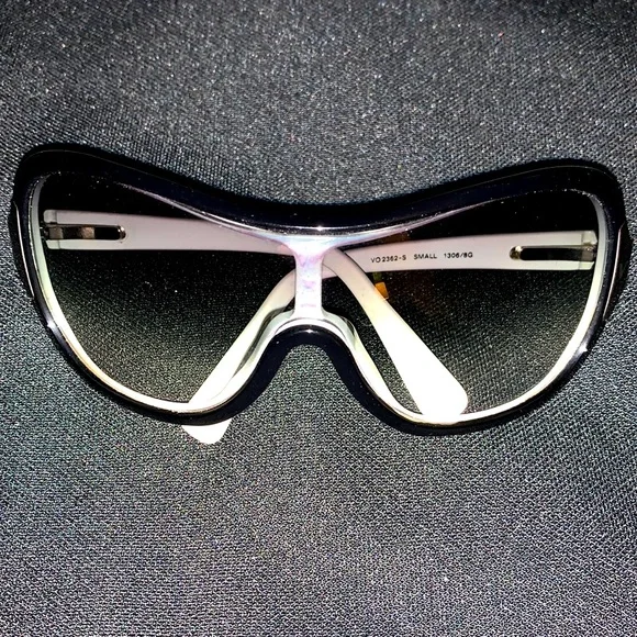 Vogue | Accessories | Authentic Vogue White Small Sunglasses  display picture 2